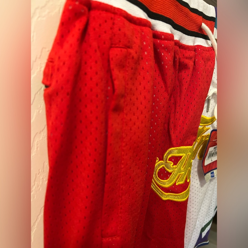 Hardwood Classics Men’s Size L 1997 NBA Finals Shorts Just Don Bulls Jazz NWT - Picture 6 of 10